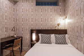 3 bedrooms, desk, iron/ironing board, free WiFi - Elegant Artisan Loft +Private Parking / The Weaver (Philadelphia)