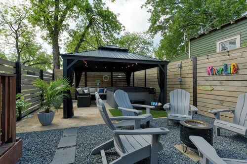 The Blue Chateau – Charming French Country Retreat