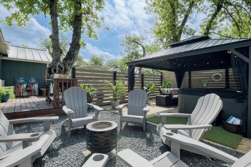 The Blue Chateau – Charming French Country Retreat