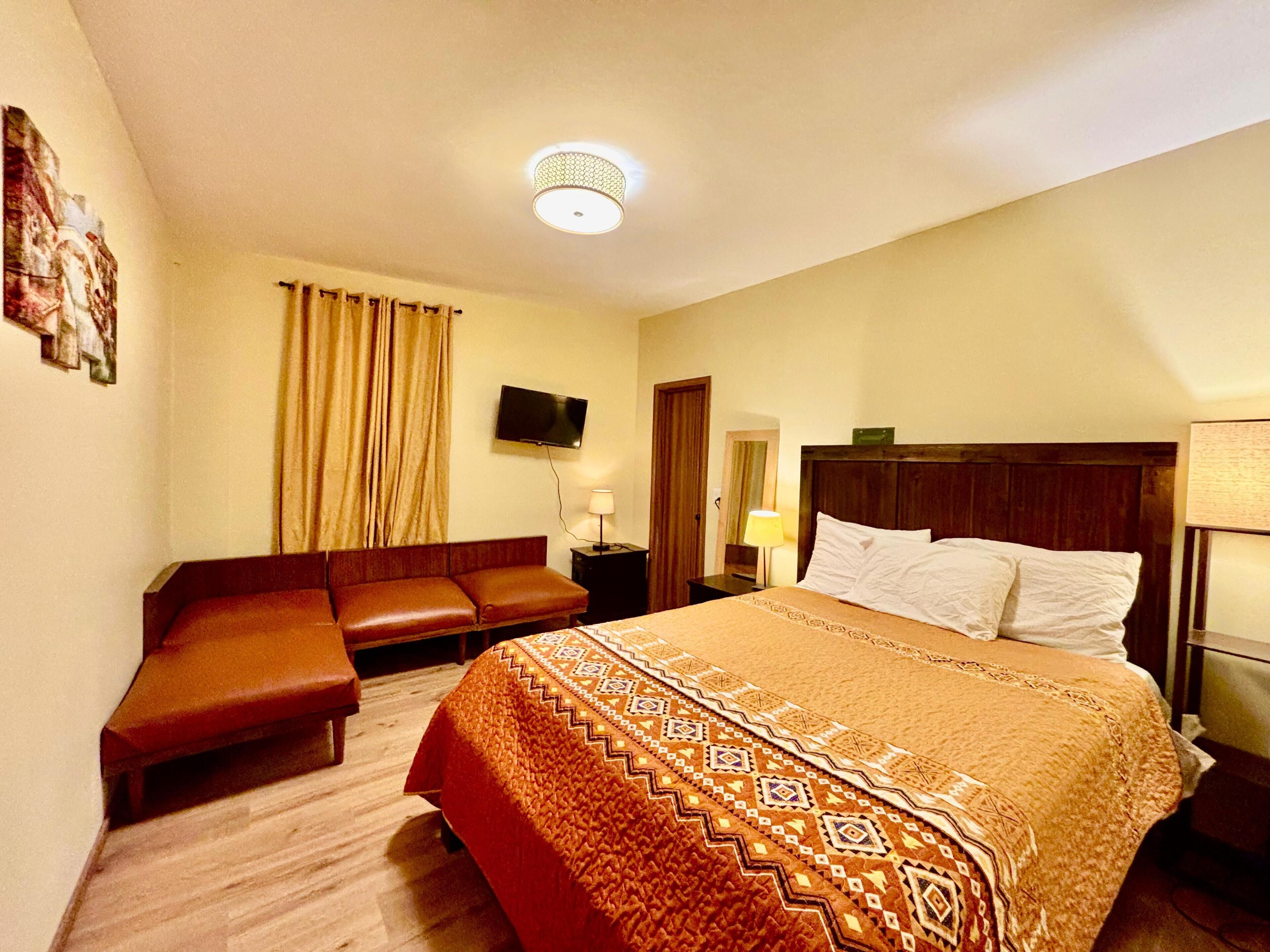 Dihias secara berasingan, dilengkapkan perabot secara berasingan 