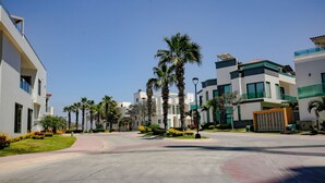 تفاصيل الفندق من الخارج