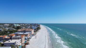 House, Multiple Beds (Bates Avenue House) | Beach