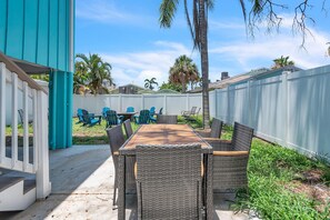 House, Multiple Beds (Bates Avenue House) | Outdoor dining - Bates Avenue House (Indian Rocks Beach)