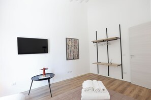 TV - Devalù Politeama elegante appartamento al centro (palermo)