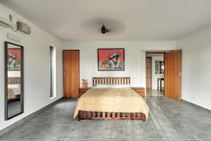 วิลล่า (1 Bedroom) | 4 ห้องนอน, โต๊ะทำงาน, พื้นที่ทำงานแบบใช้แล็ปท็อป, เตารีด/โต๊ะรีดผ้า