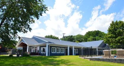 Two Bedroom North Condo at our Lakefront Paradise. Pool, Hot Tub, Kayaks and more. (Sleeps 4 Adults)