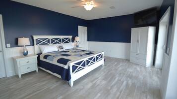 1 bedroom, desk, free WiFi, bed sheets