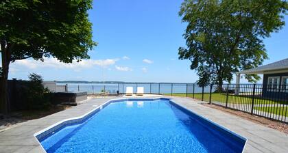 One Bedroom Lake View Suite at our Lakefront Paradise. Pool, Hot Tub, Kayaks and more. Sleeps 2 Adults
