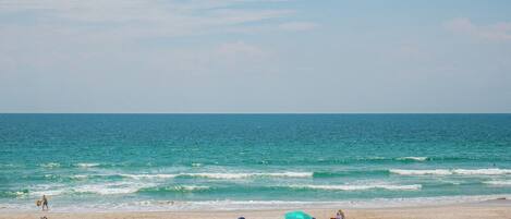 Studio (3 Bedrooms) | Property amenity