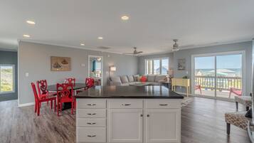 Studio (4 Bedrooms) | Property amenity