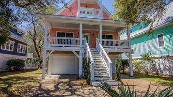 Studio (5 Bedrooms) | Front of property