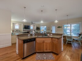 Studio (5 Bedrooms) | Property amenity