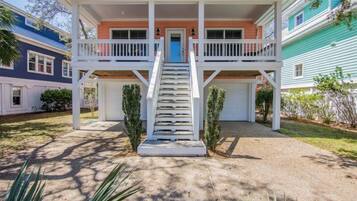 Studio (5 Bedrooms) | Property amenity