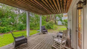 Studio (5 Bedrooms) | Property amenity