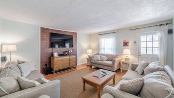 Studio (6 Bedrooms) | Property amenity