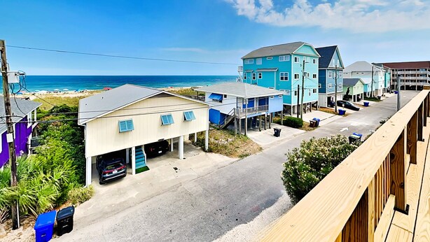 Studio (6 Bedrooms) | Front of property - Beach Breeze by Carolina Retreats (Carolina Beach)