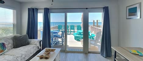 Studio (3 Bedrooms) | Property amenity