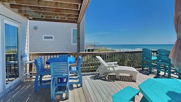 Studio (3 Bedrooms) | Property amenity