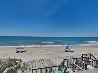 Hailey's Hideaway by Topsail Realty