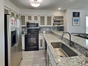 Studio (3 Bedrooms) | Property amenity - Hailey's Hideaway by Topsail Realty (Holly Ridge)