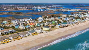 Studio (3 Bedrooms) | Property amenity