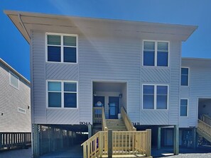 Studio (3 Bedrooms) | Property amenity - Hailey's Hideaway by Topsail Realty (Holly Ridge)