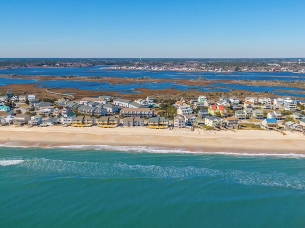 Studio (3 Bedrooms) | Property amenity