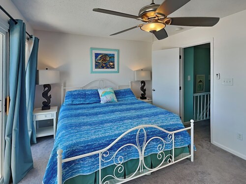 Hailey's Hideaway by Topsail Realty