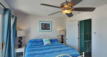 Hailey's Hideaway by Topsail Realty