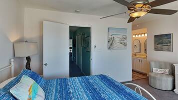 Studio (3 Bedrooms) | Property amenity