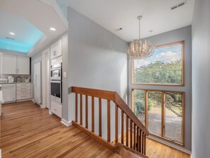 Studio (3 Bedrooms) | Property amenity
