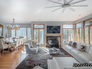 Estudio (3 Bedrooms) | Servicio de la propiedad