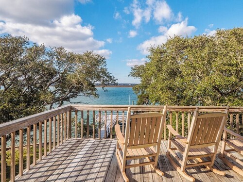 Nicholson Oaks by Topsail Realty