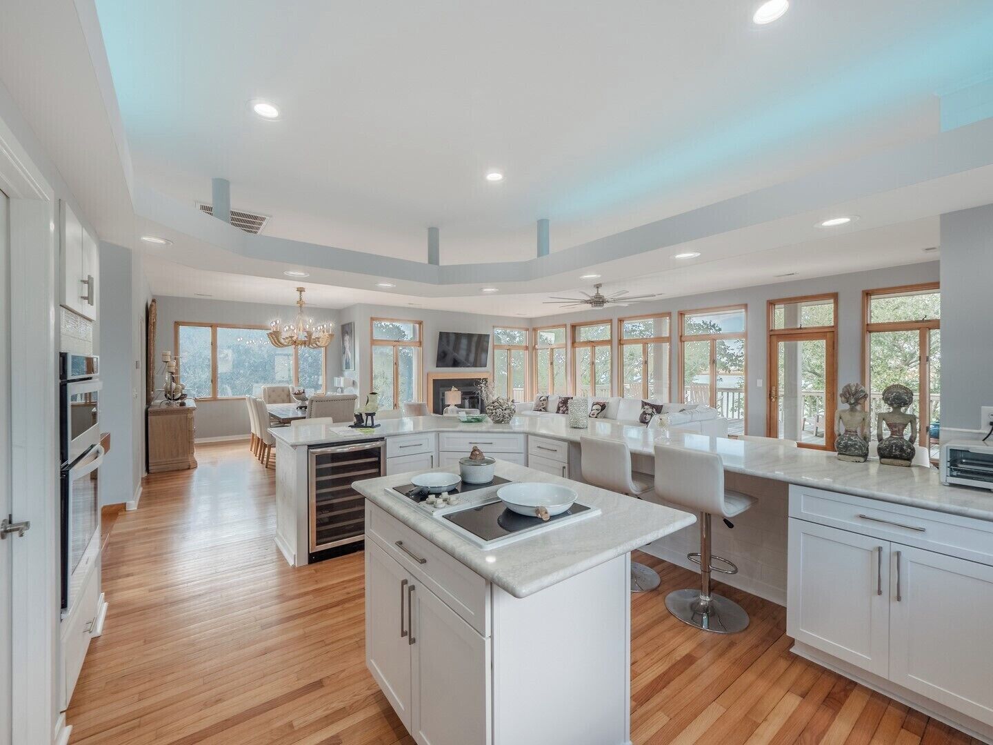 Studio (3 Bedrooms) | Property amenity