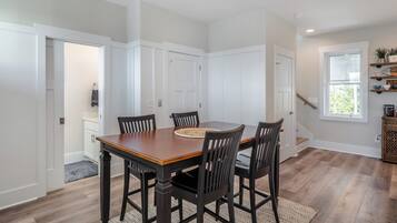 Studio (4 Bedrooms) | Property amenity