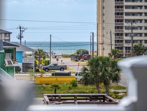 Studio (4 Bedrooms) | Property amenity