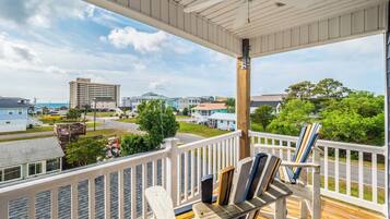 Studio (4 Bedrooms) | Property grounds