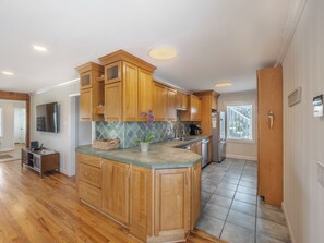 Studio (Multiple Bedrooms) | Property amenity - Surfside Cottage by Topsail Realty (Holly Ridge)