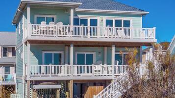 Studio (5 Bedrooms) | Property amenity