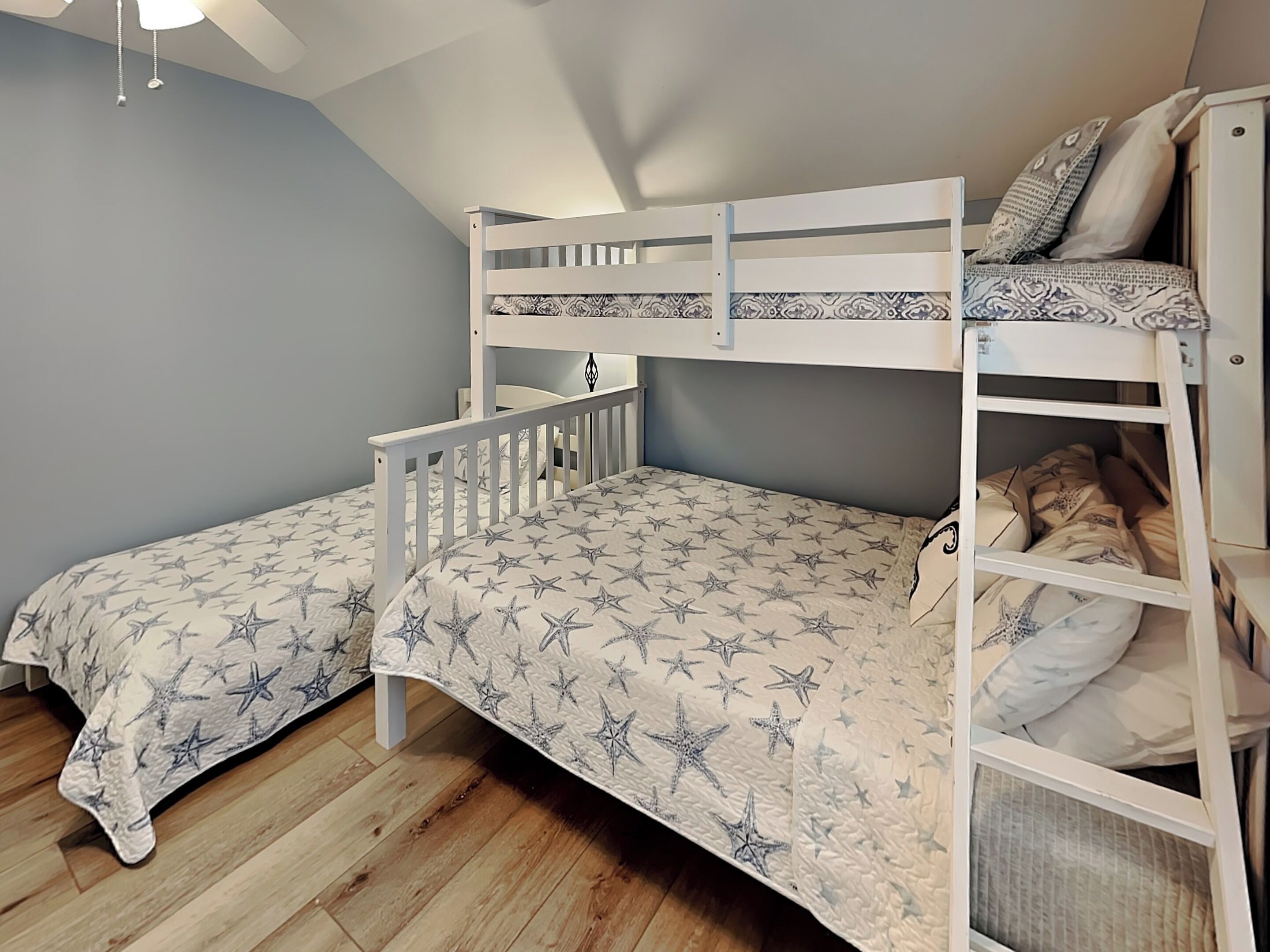 Studio (2 Bedrooms) | Property amenity