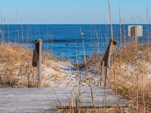 Studio (6 Bedrooms) | Property amenity - No Worries in Paradise (Carolina Beach)