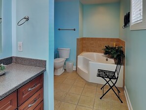 Studio (6 Bedrooms) | Property amenity - No Worries in Paradise (Carolina Beach)