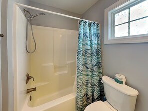 Studio (6 Bedrooms) | Property amenity - No Worries in Paradise (Carolina Beach)