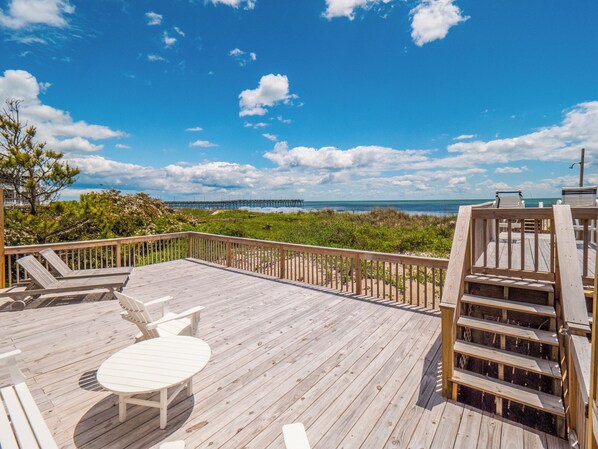 Terrace/patio - A Charm of Finches by Topsail Realty (Holly Ridge)