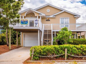 Studio (3 Bedrooms) | Property amenity - A Charm of Finches by Topsail Realty (Holly Ridge)