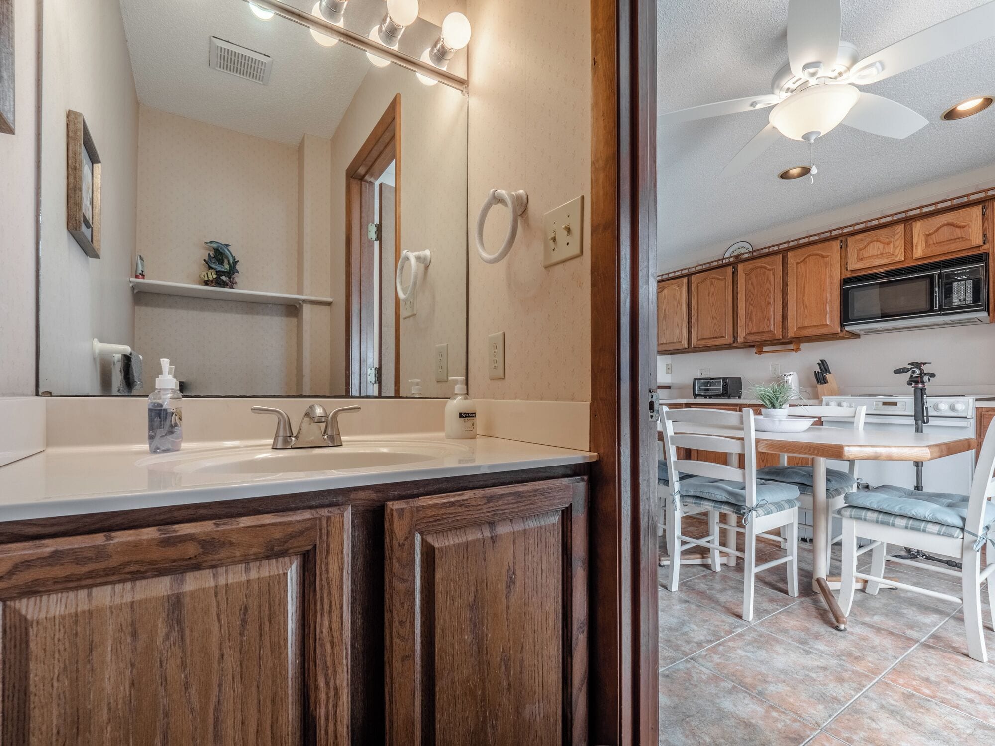 Studio (2 Bedrooms) | Property amenity