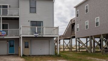 Studio (2 Bedrooms) | Property amenity