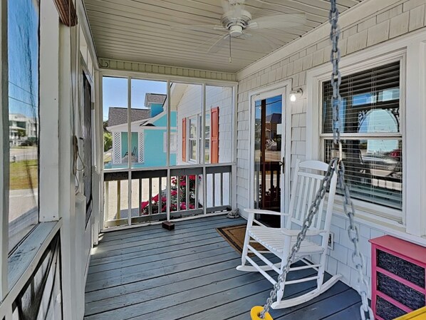 Studio (3 Bedrooms) | Property amenity