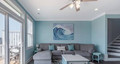 Strand Bungalow by Topsail Realty