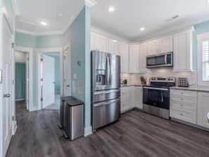 Studio (4 Bedrooms) | Property amenity